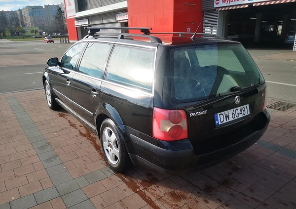 Volkswagen Passat cena 7900 przebieg: 344484, rok produkcji 2004 z Wrocław małe 154